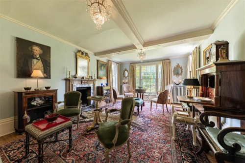 House - Detached Photo 3