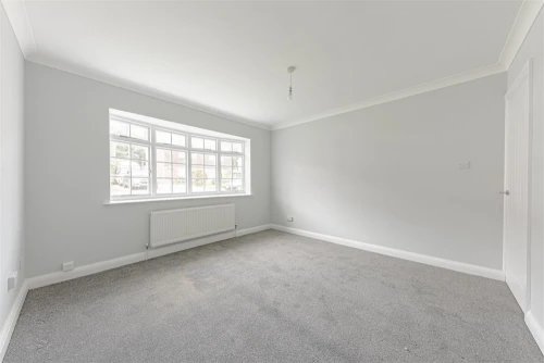 House - Semi-Detached Main Photo
