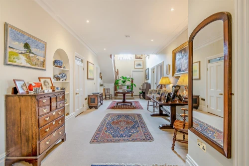 House - Detached Photo 4