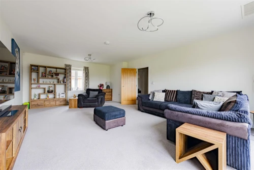 House - Detached Main Photo