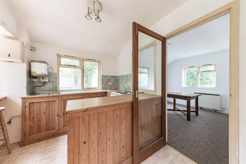 Bungalow - Detached Main Photo