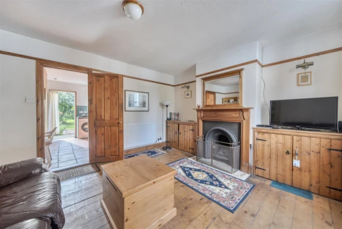 House - Terraced Photo 2