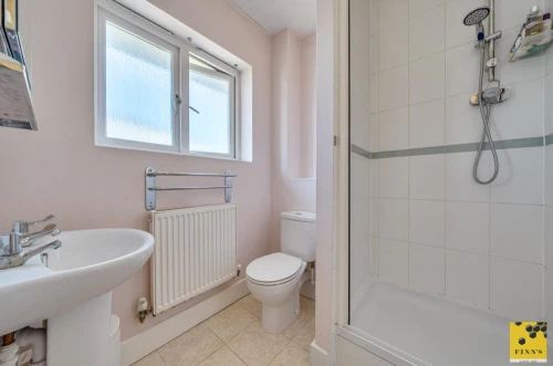 House - Semi-Detached Main Photo
