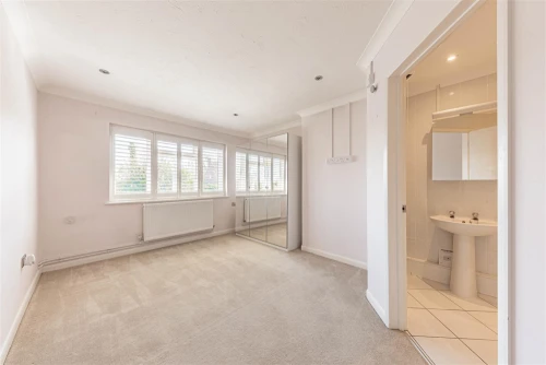 Bungalow - Semi Detached Main Photo