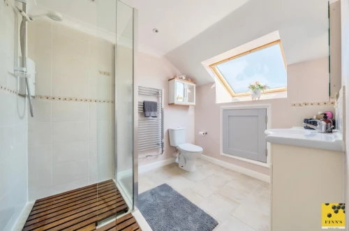 House - Detached Main Photo