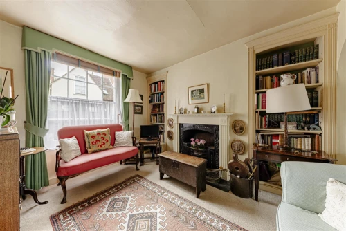 House - End Terrace Photo 2