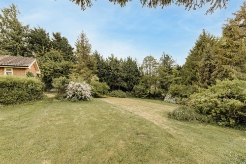 Bungalow - Detached Main Photo