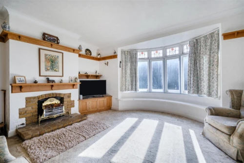 House - Detached Photo 4