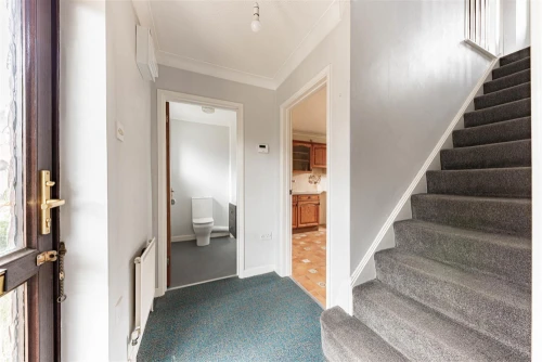 House - Semi-Detached Photo 3