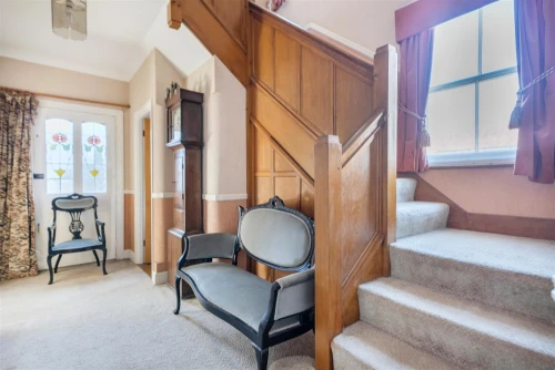 House - Detached Photo 3