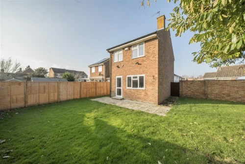 House - Link Detached Photo 4