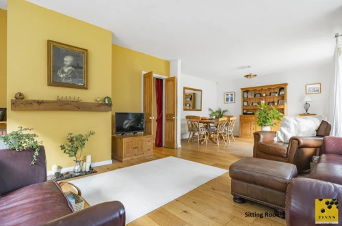 House - Detached Photo 4