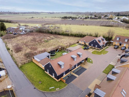 House - Detached Main Photo