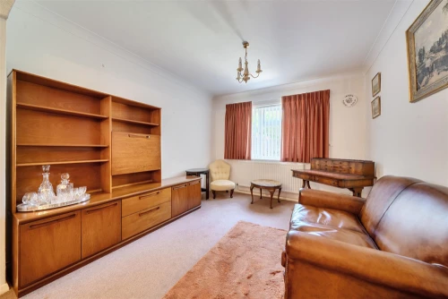 House - Semi-Detached Photo 3