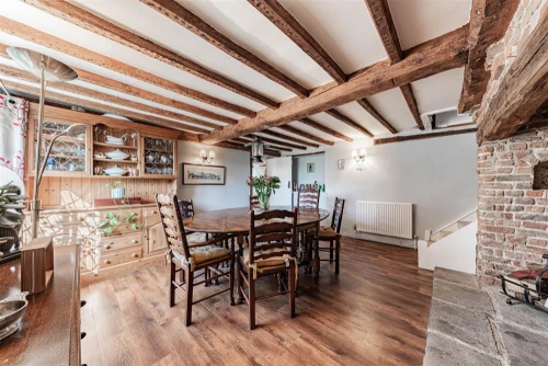 House - Semi-Detached Main Photo