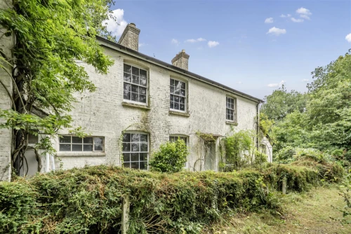 House - Detached Photo 2