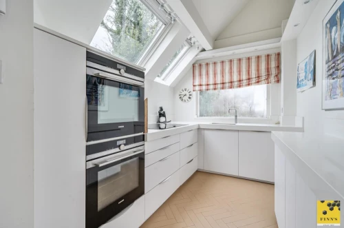 House - Detached Main Photo