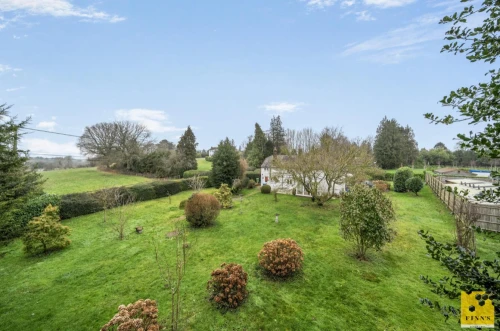 House - Detached Photo 2