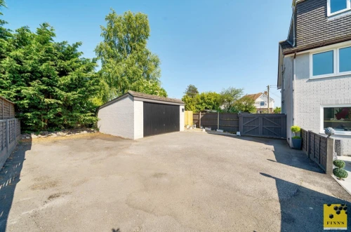 House - Detached Main Photo