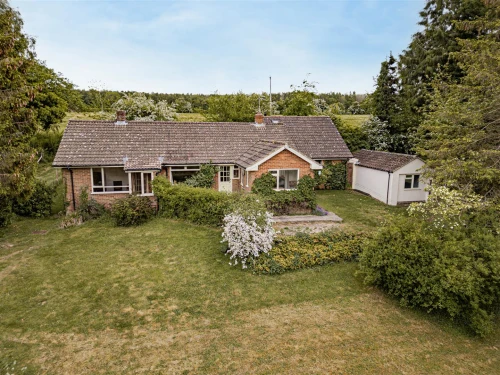 Bungalow - Detached Main Photo