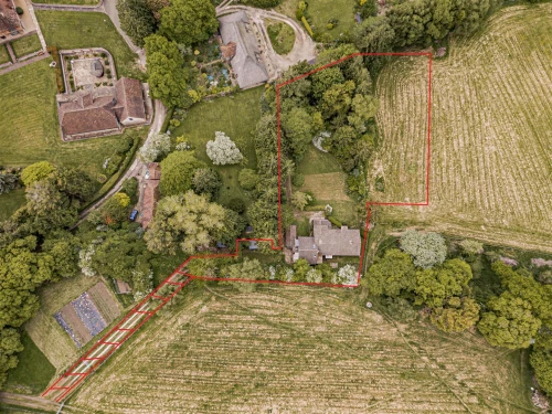 Bungalow - Detached Photo 2