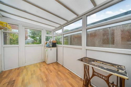 Bungalow - Detached Main Photo