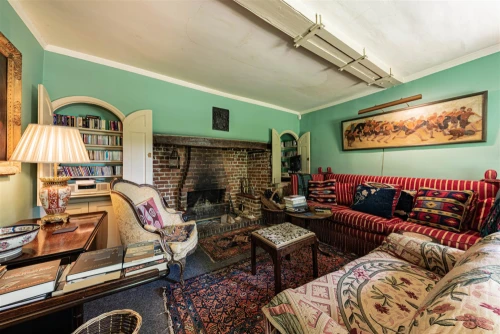 House - Detached Photo 2
