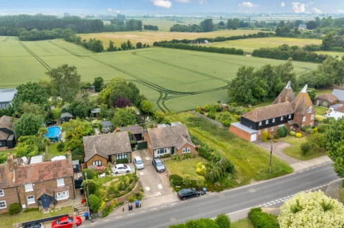 House - Detached Main Photo
