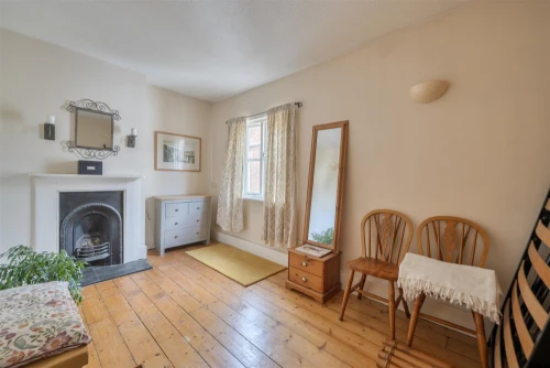 House - Terraced Main Photo