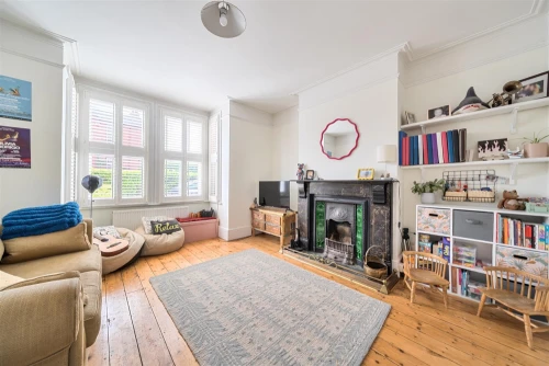 House - Terraced Main Photo