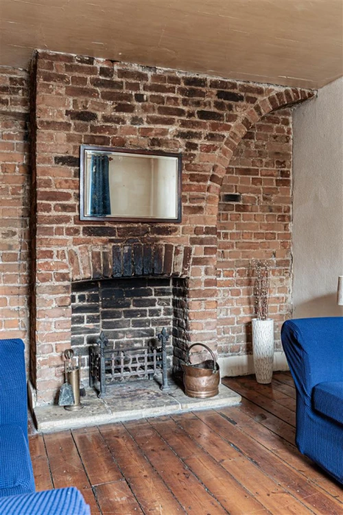 House - Terraced Photo 4