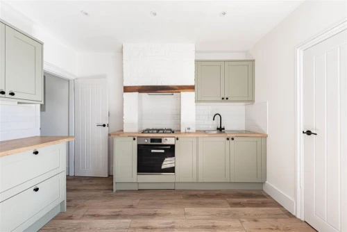 House - Terraced Photo 4