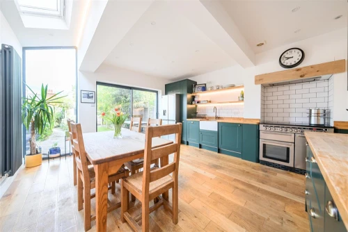 House - Terraced Photo 4