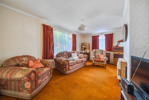 Bungalow - Detached Main Photo