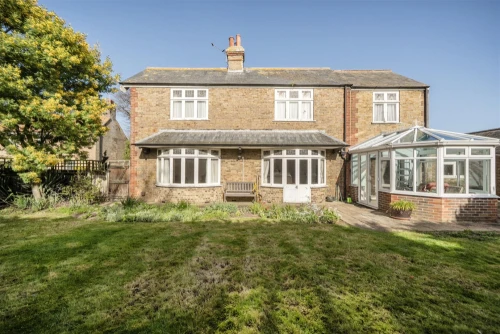 House - Detached Main Photo