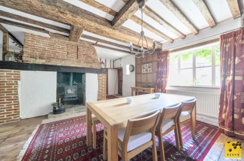 House - Semi-Detached Photo 4