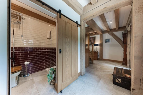 House - Detached Photo 3