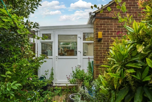 Bungalow - Detached Main Photo