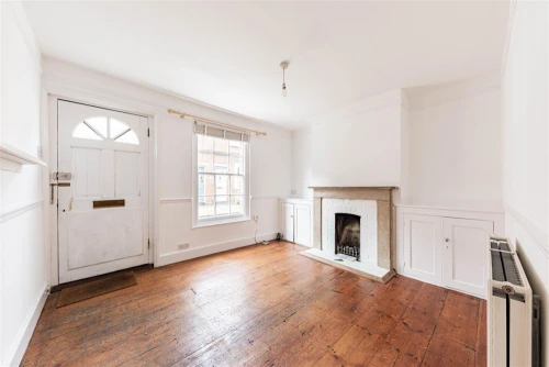 House - End Terrace Photo 2