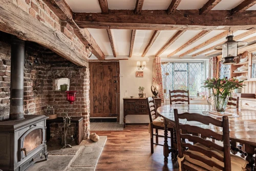 House - Semi-Detached Photo 4